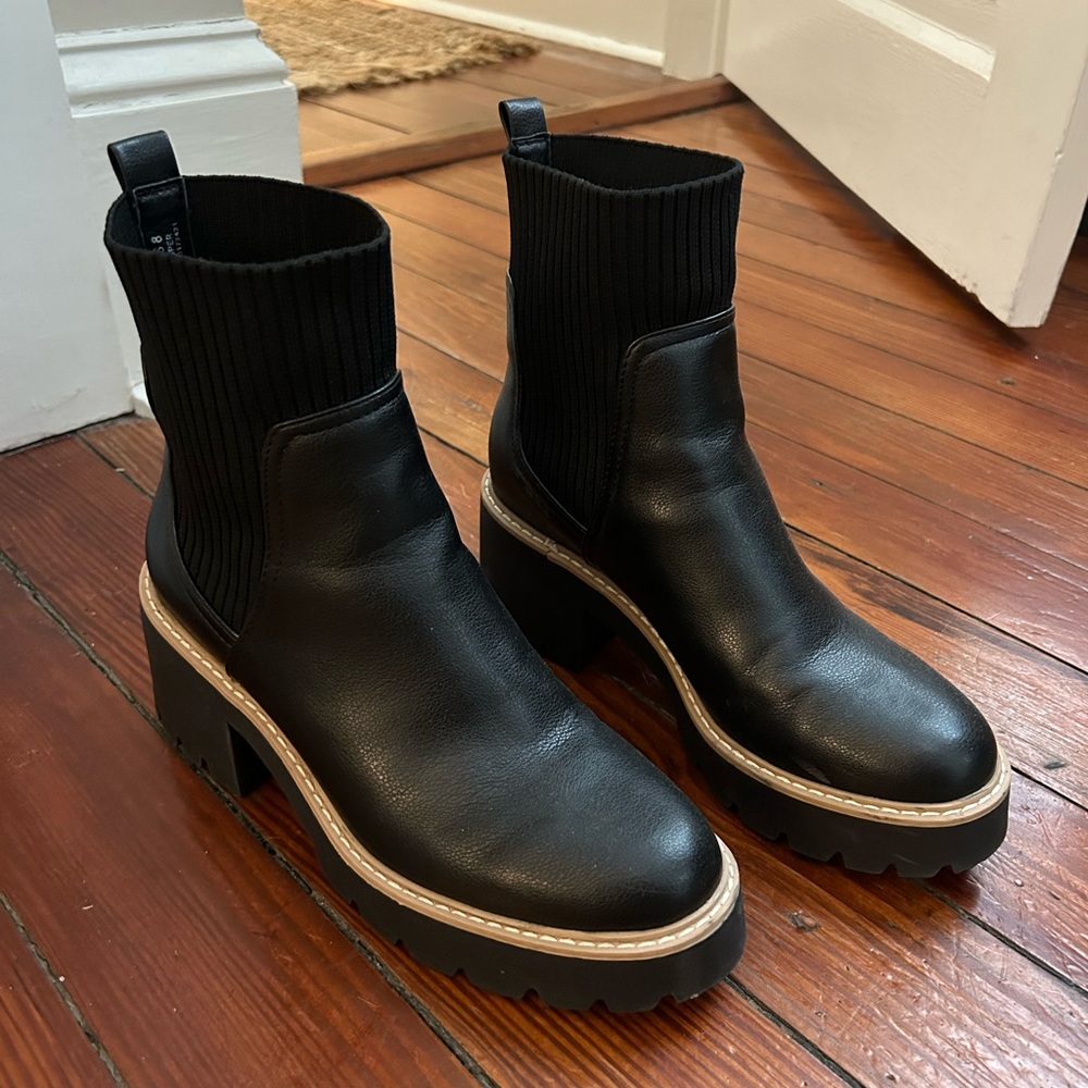 DV by Dolce Vita Women’s Tyler Chelsea Boots - Size 8